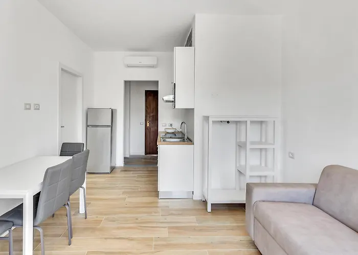 Alessia's Flat - Bonomelli Апартаменты *